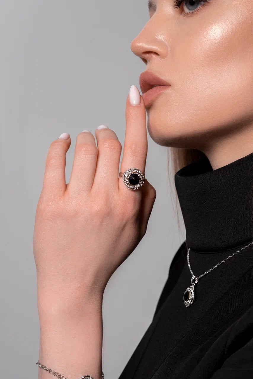 Exquisite classic 4 piece set