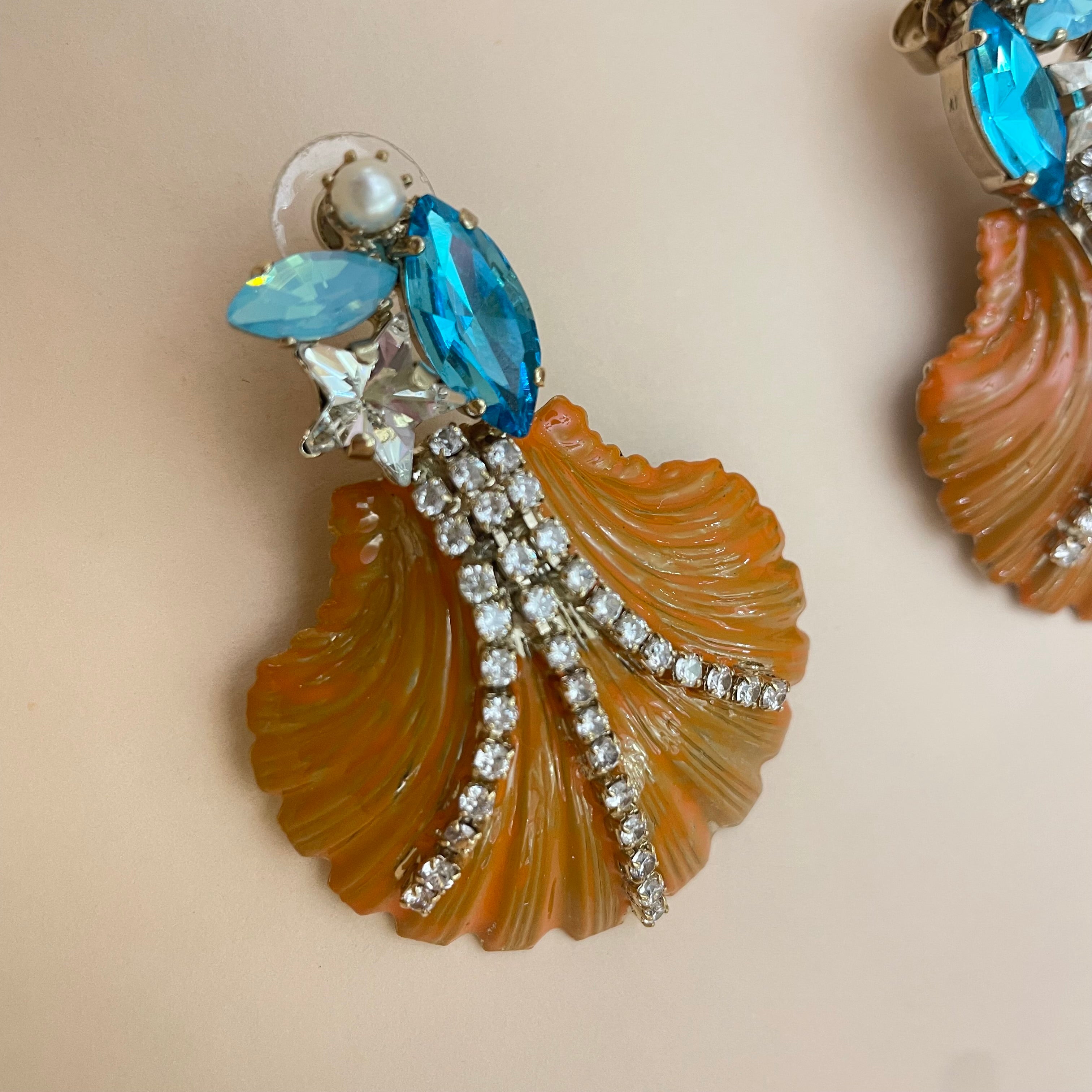 Stunning shell earrings