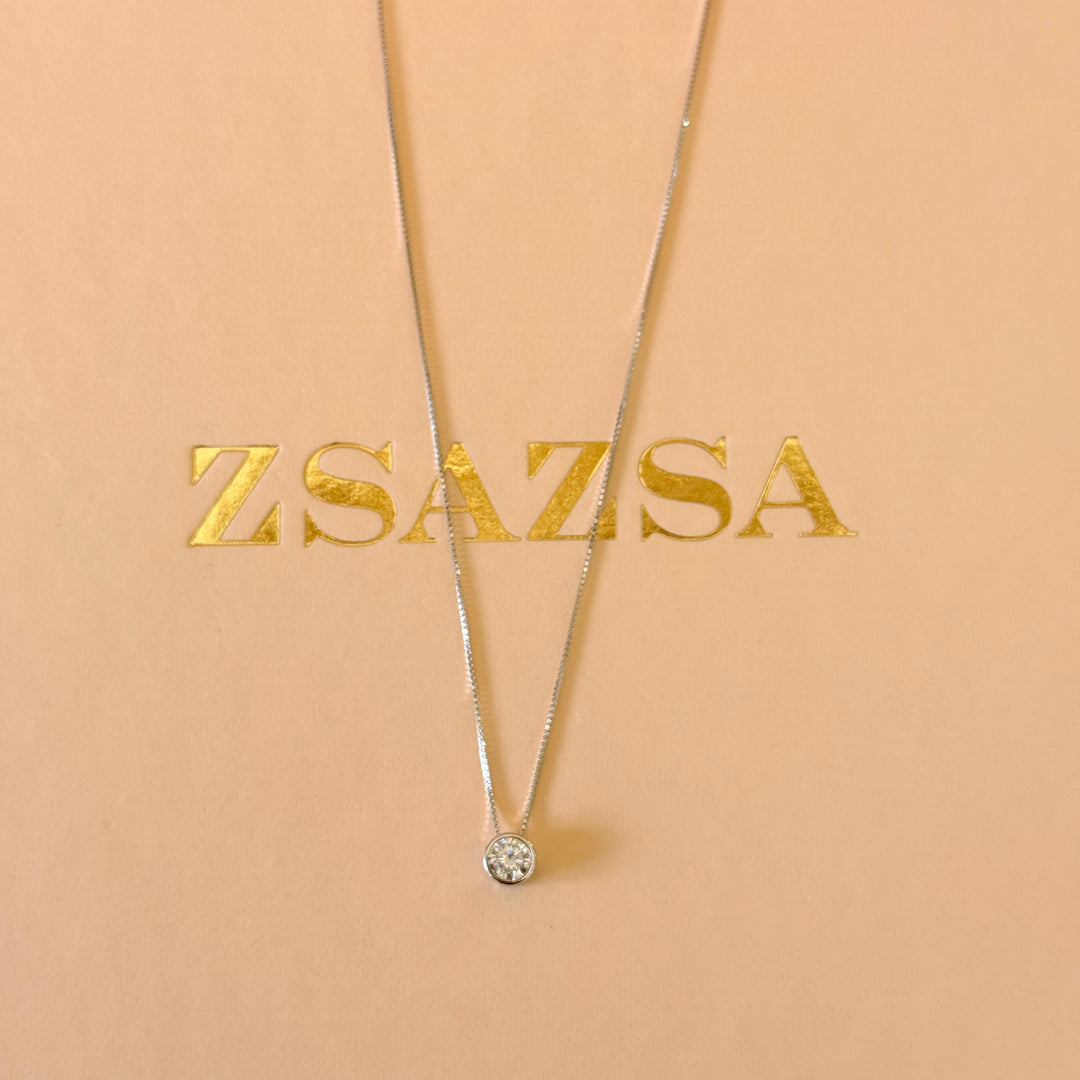 Medium solitaire zircone sterling silver pendant