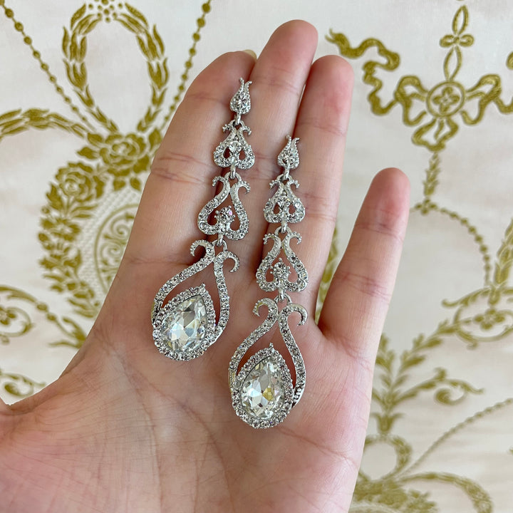 Teardrop earrings