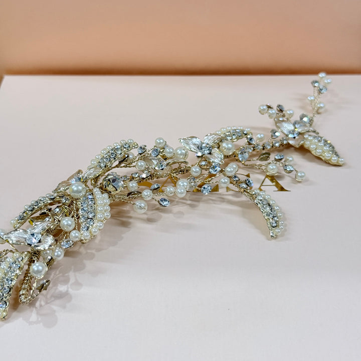 Rhinestone cream pearls gold hair clip