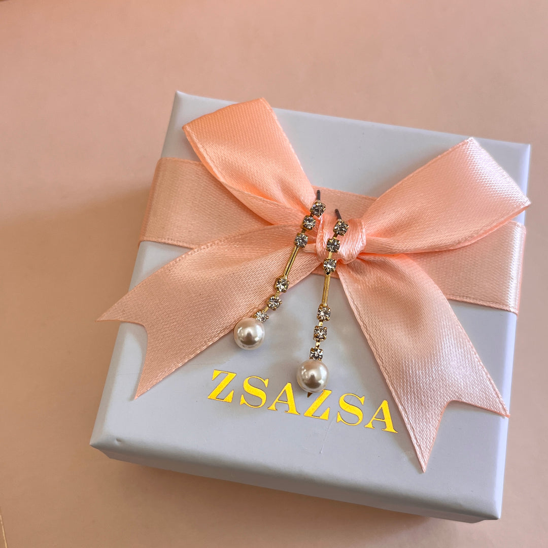 Pearl and rhinestone gold plated set