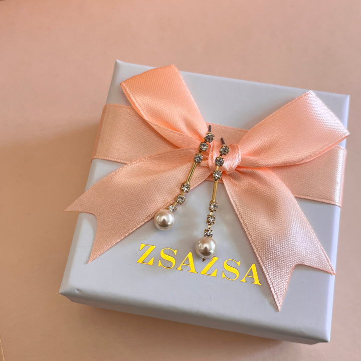 Pearl and rhinestone gold plated set