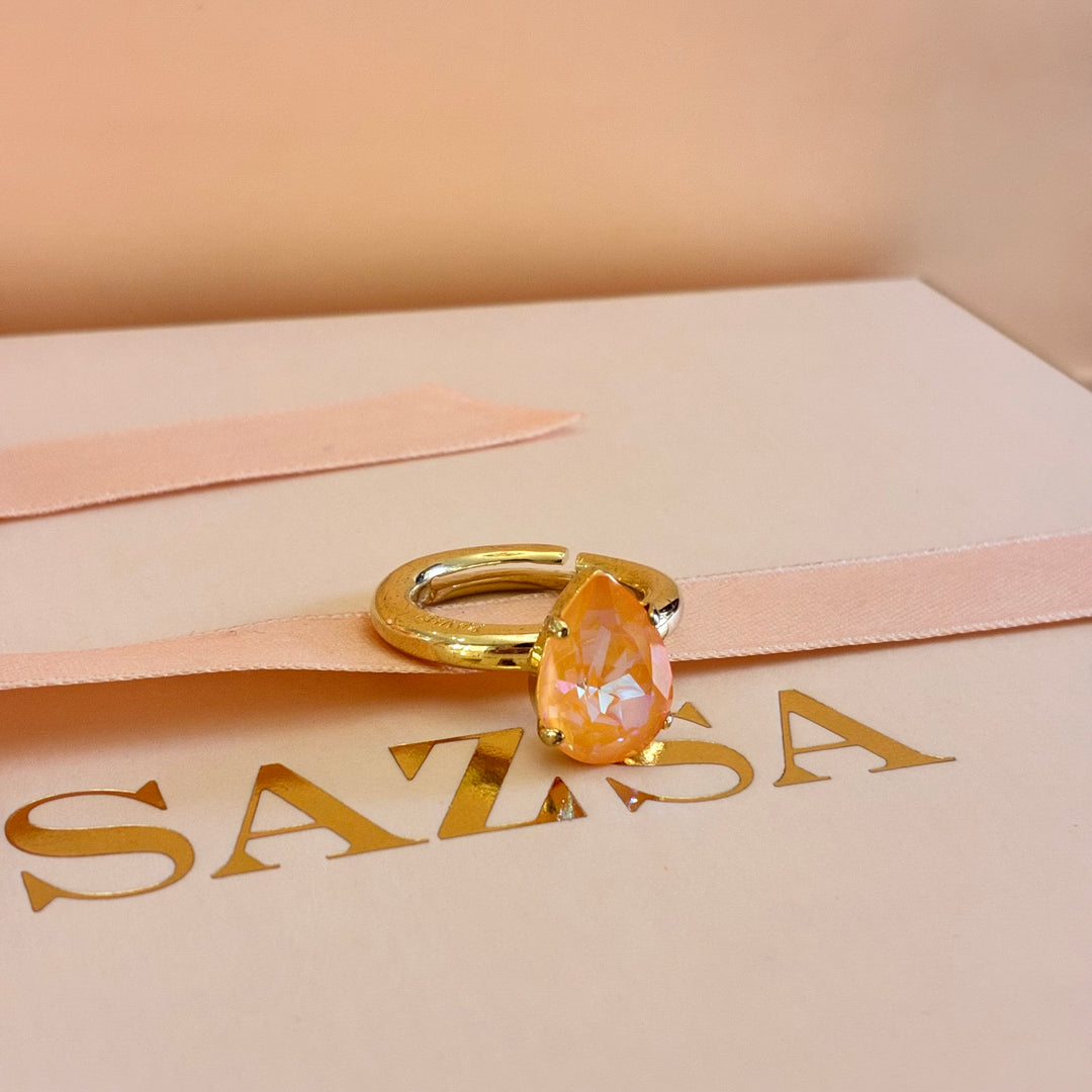 Teardrop peach Swarovski crystals ring