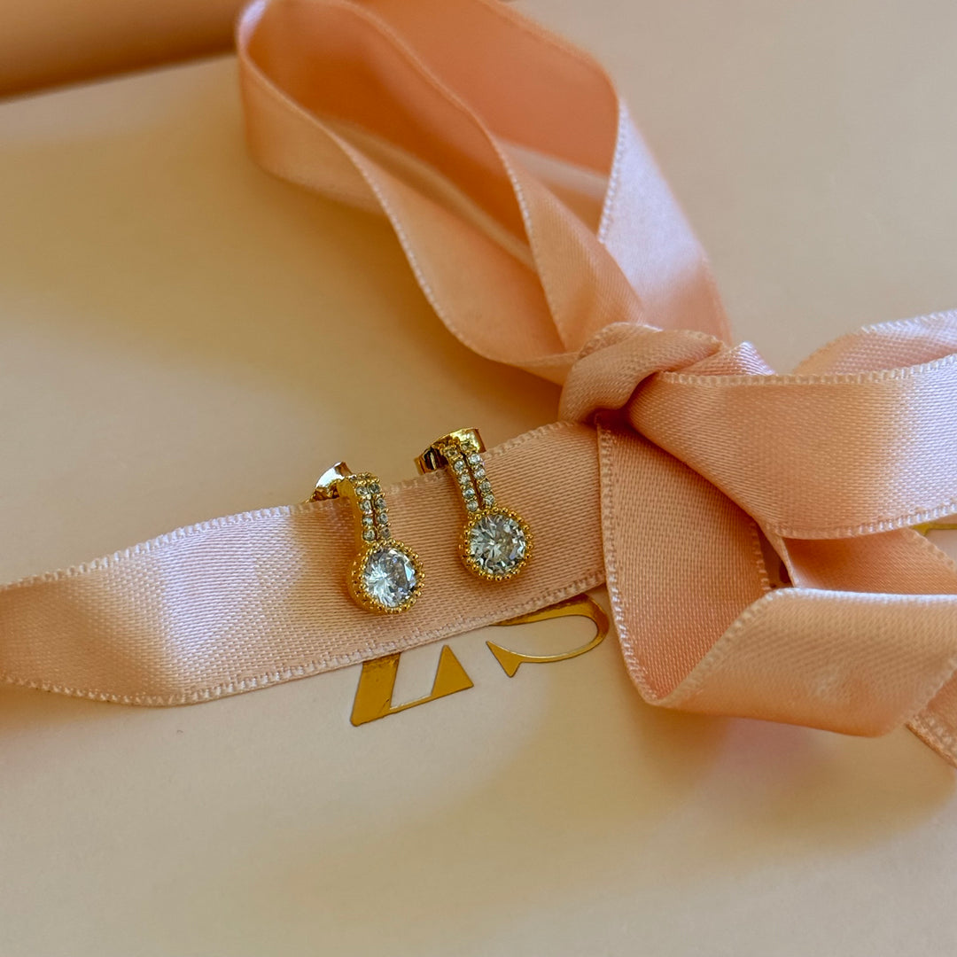 Dainty zircone gold plated earrings