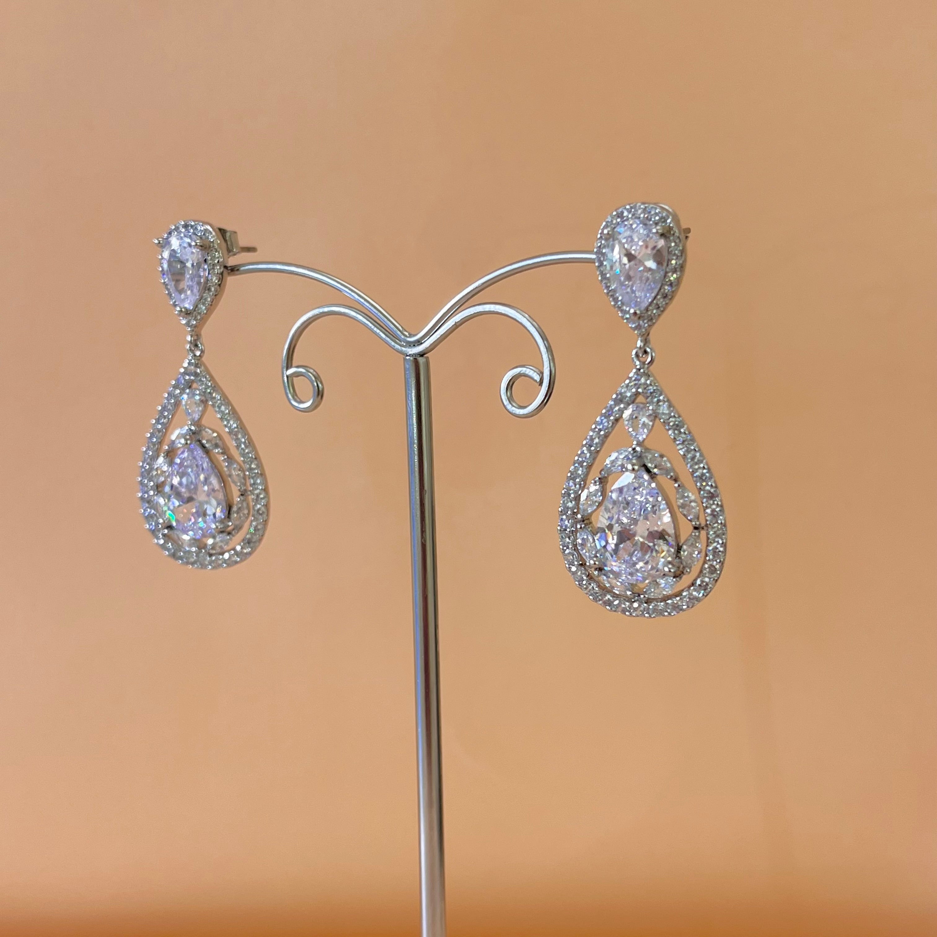 Silver zircone teardrop earrings