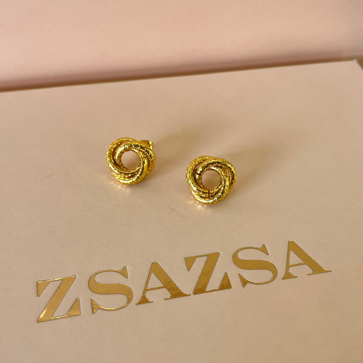 Elegant gold set