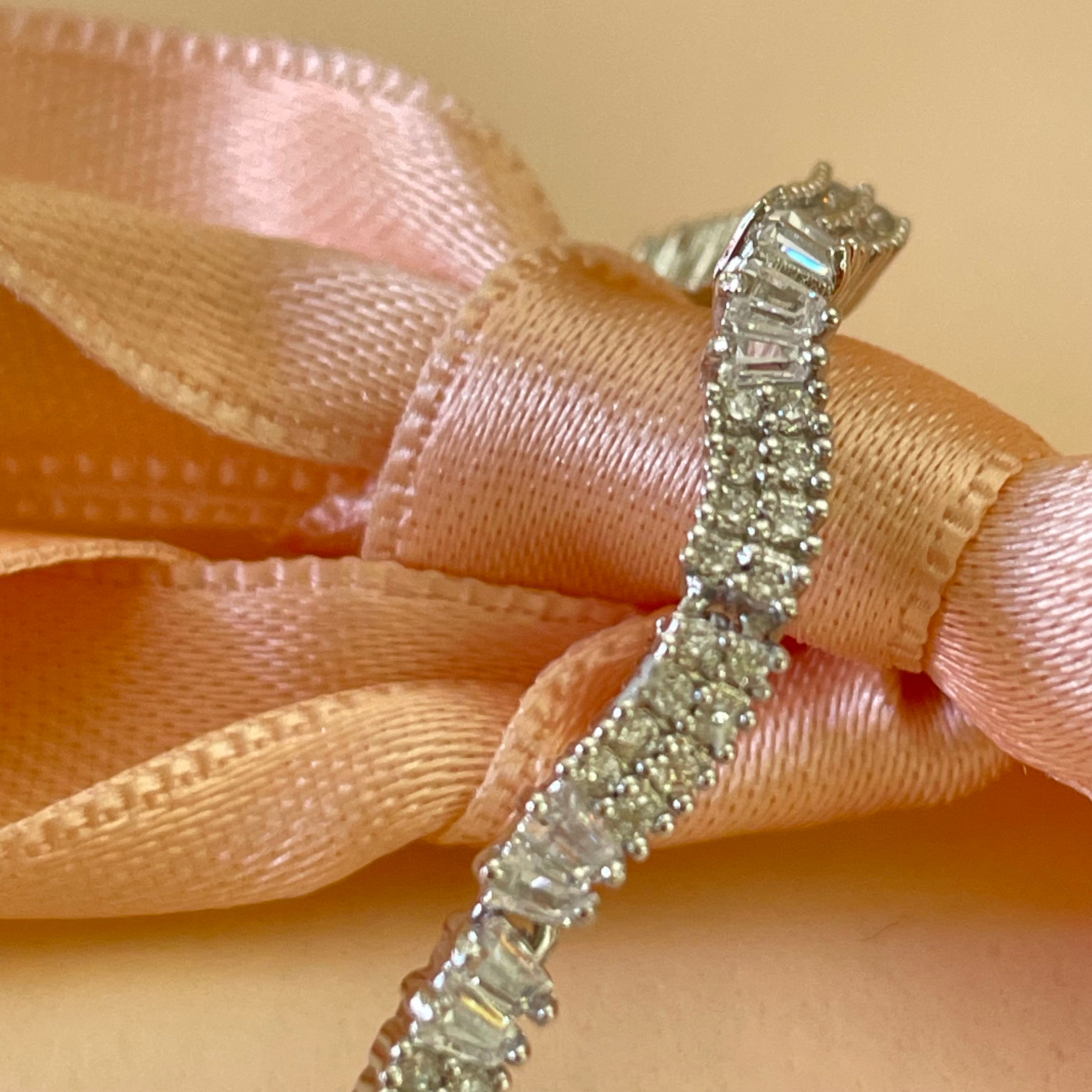 Elegant bracelet