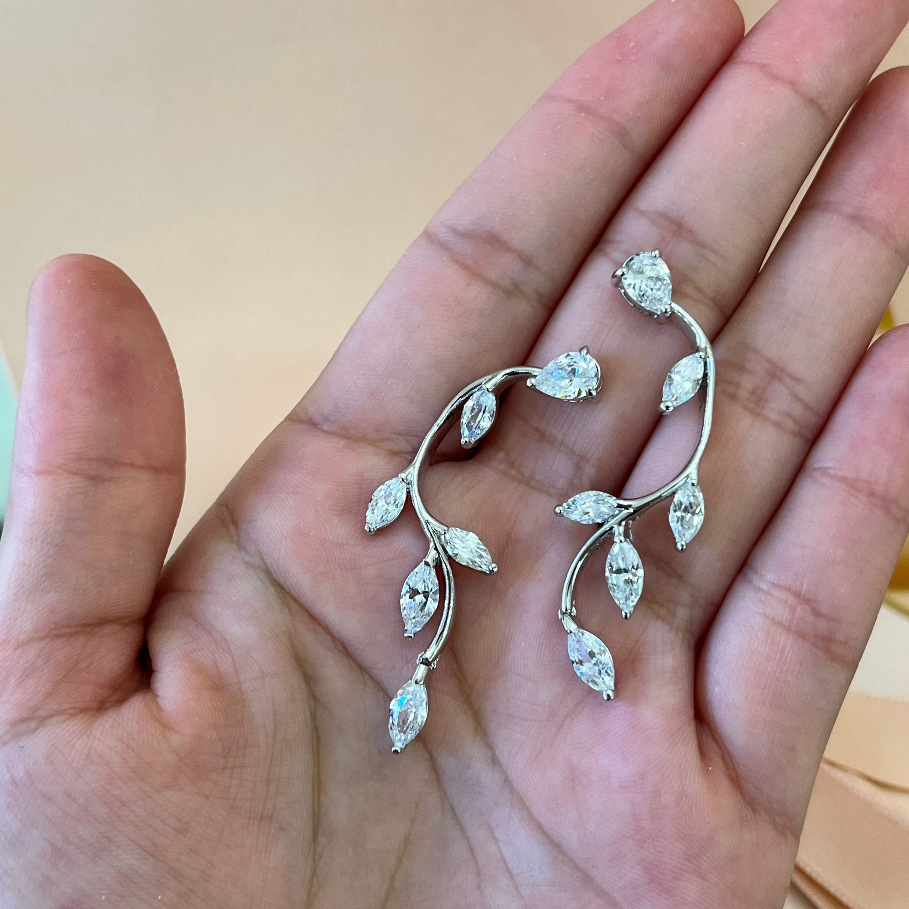 Silver zircone marquise earrings