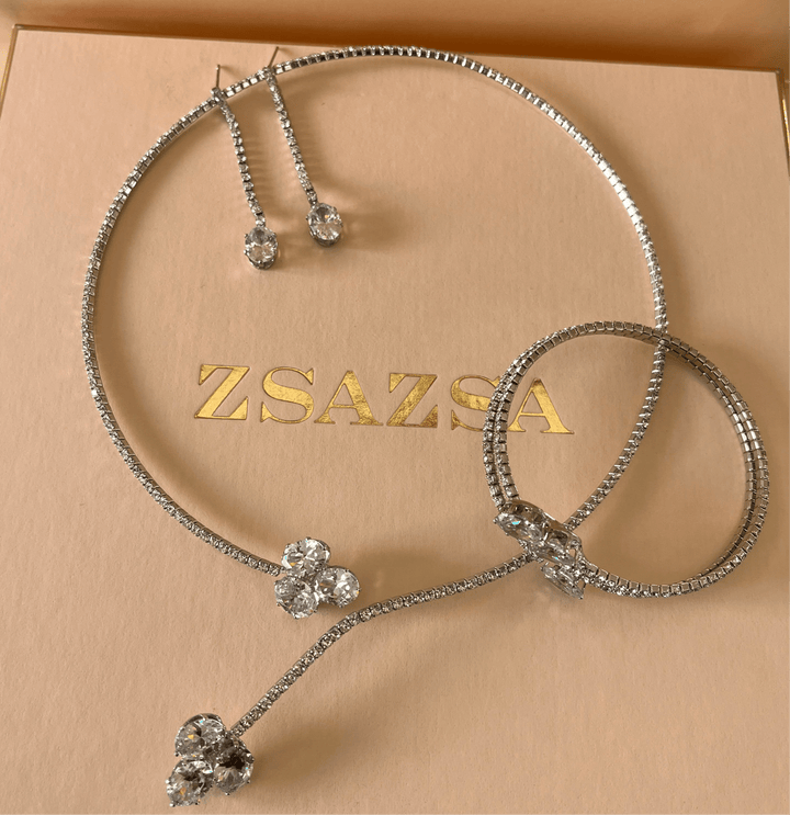 Silver zircone oval set