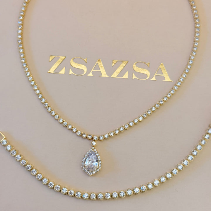 Teardrop zircone gold plated set