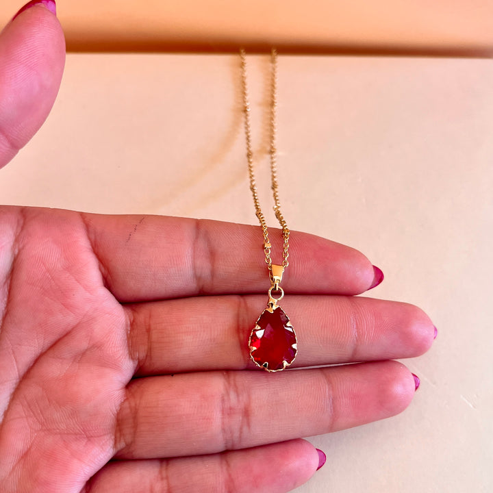 Teardrop red rhinestone pendant
