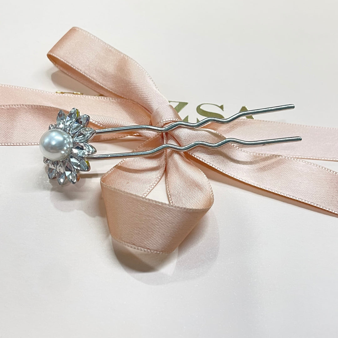 Daisy Silver Swarovski crystals and pearl Hair pin