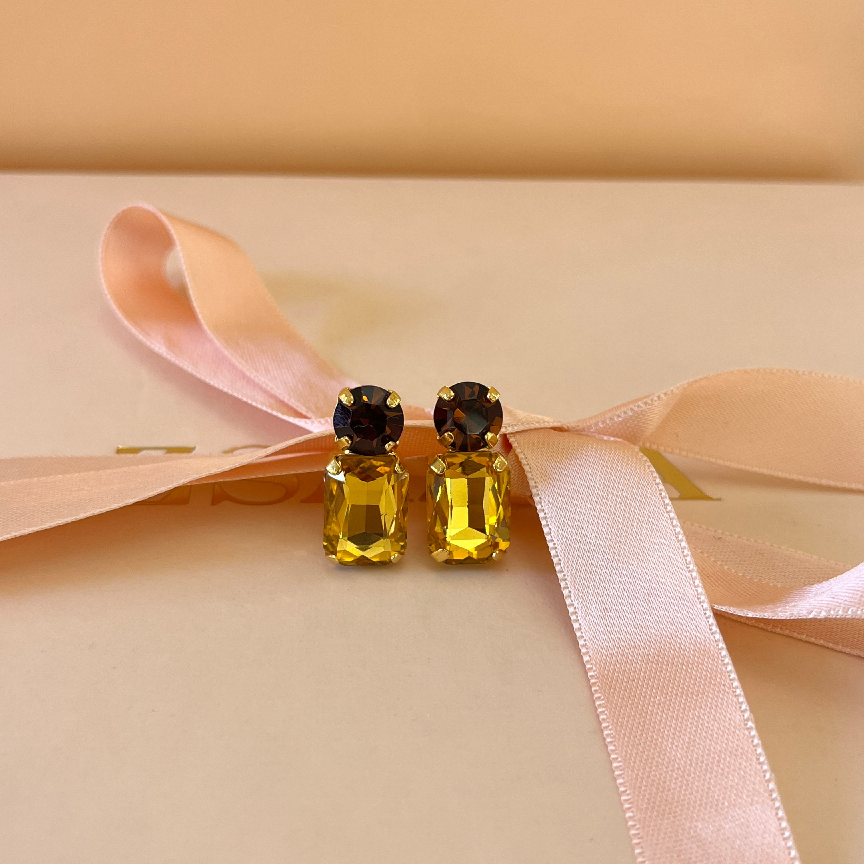 Yellow and bronze Swarovski crystals studs