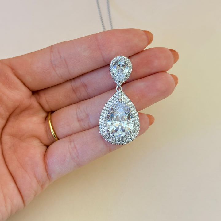 Double teardrop zircone silver pendant