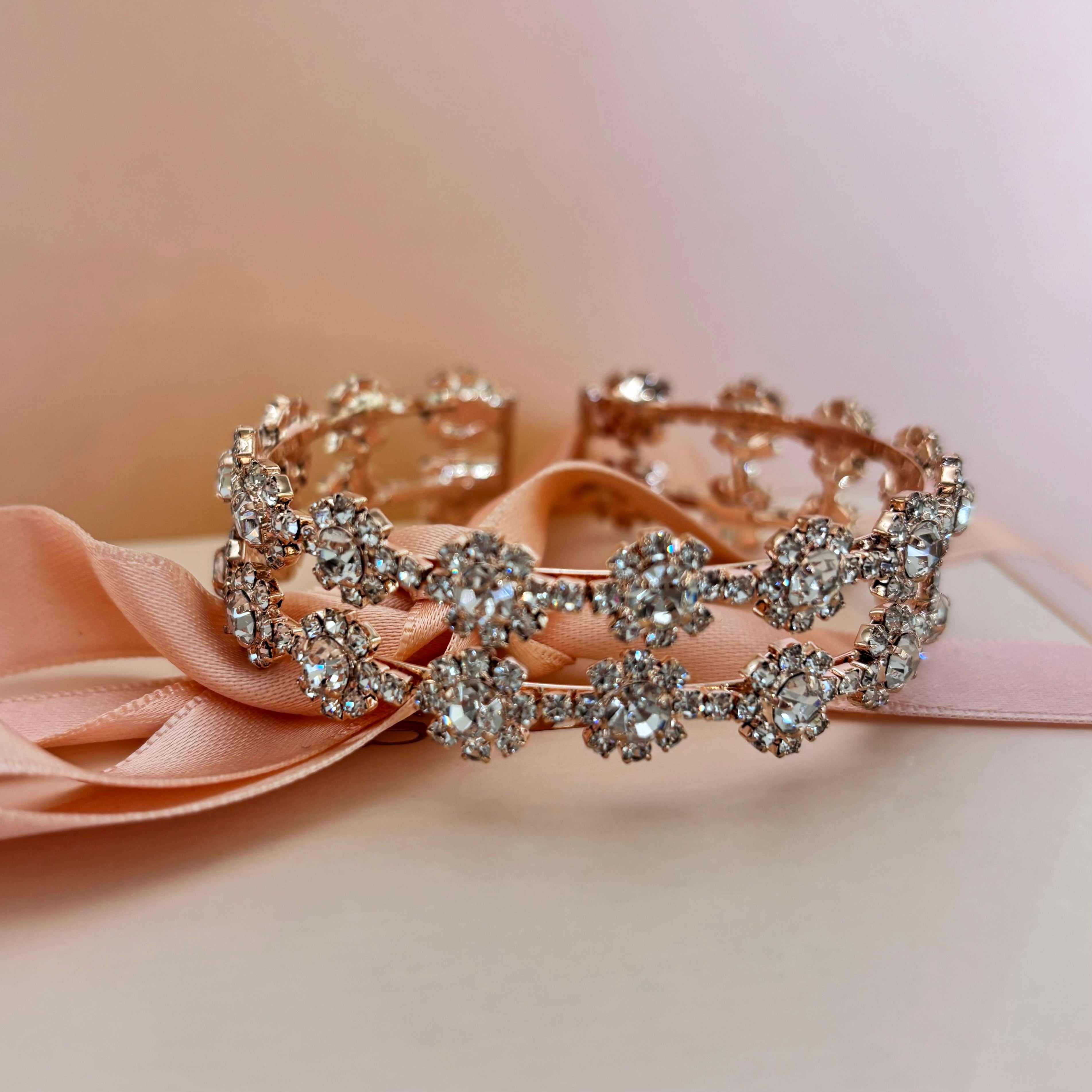 Flower bangle