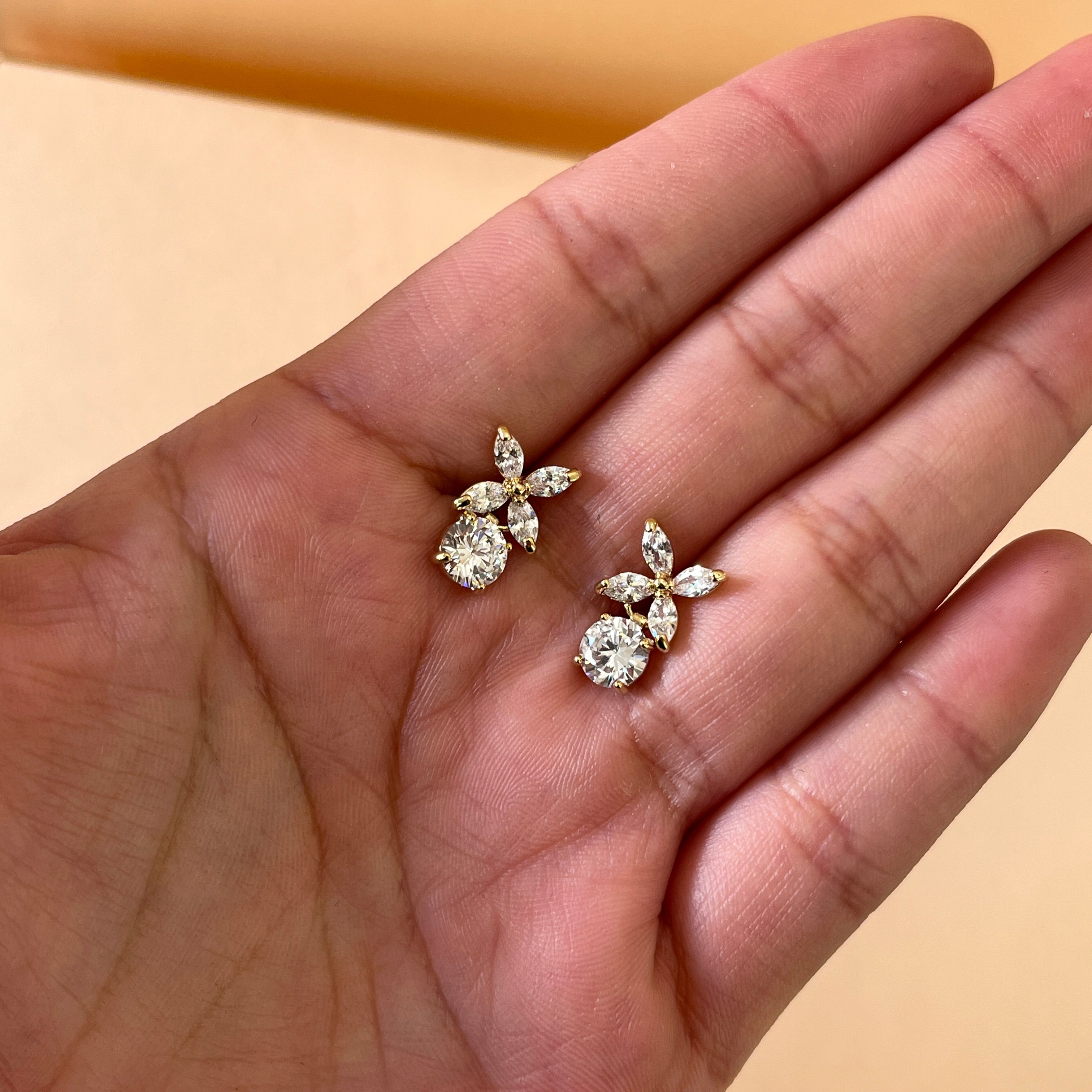 zircone round & flower set