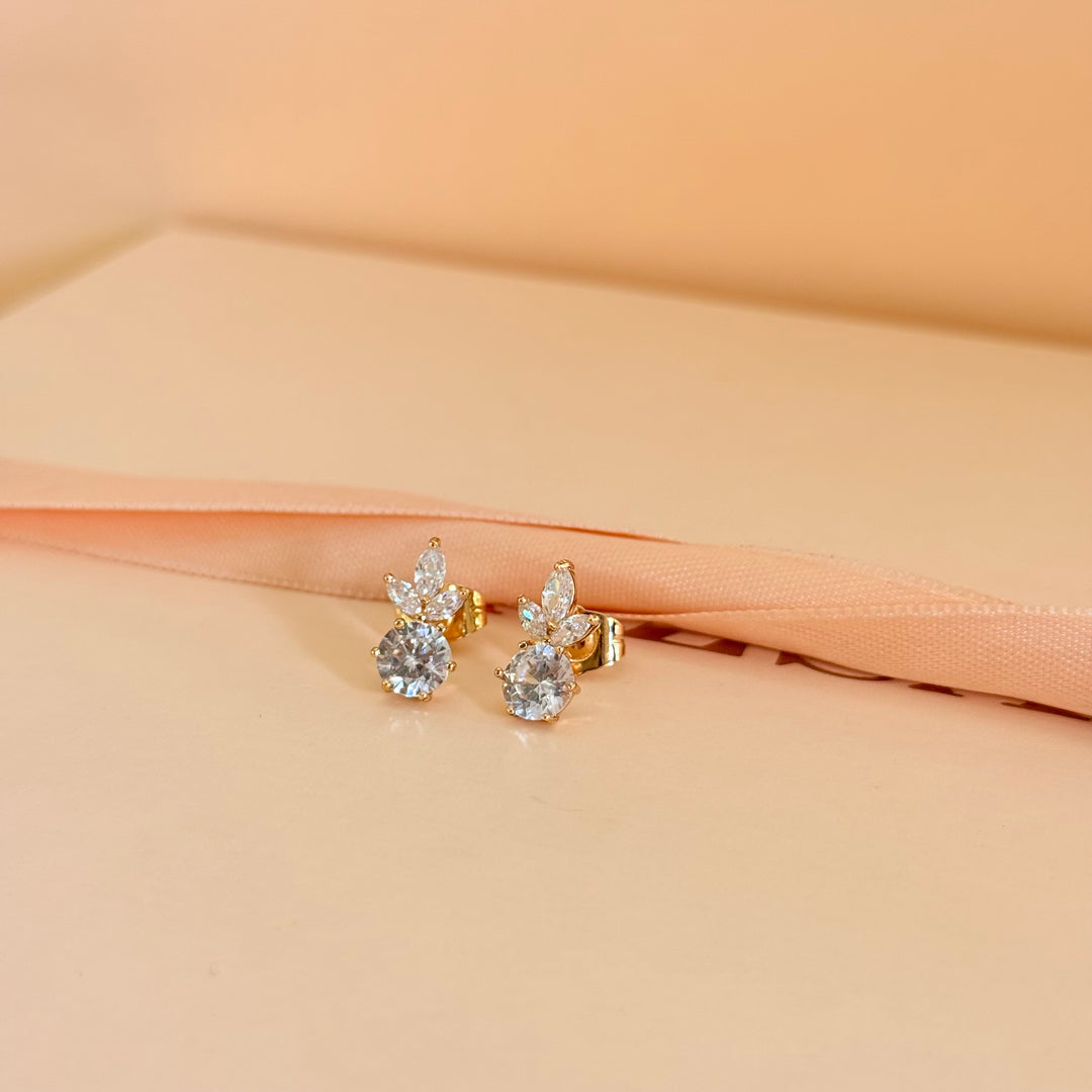 Marquise and round zircone gold plated studs