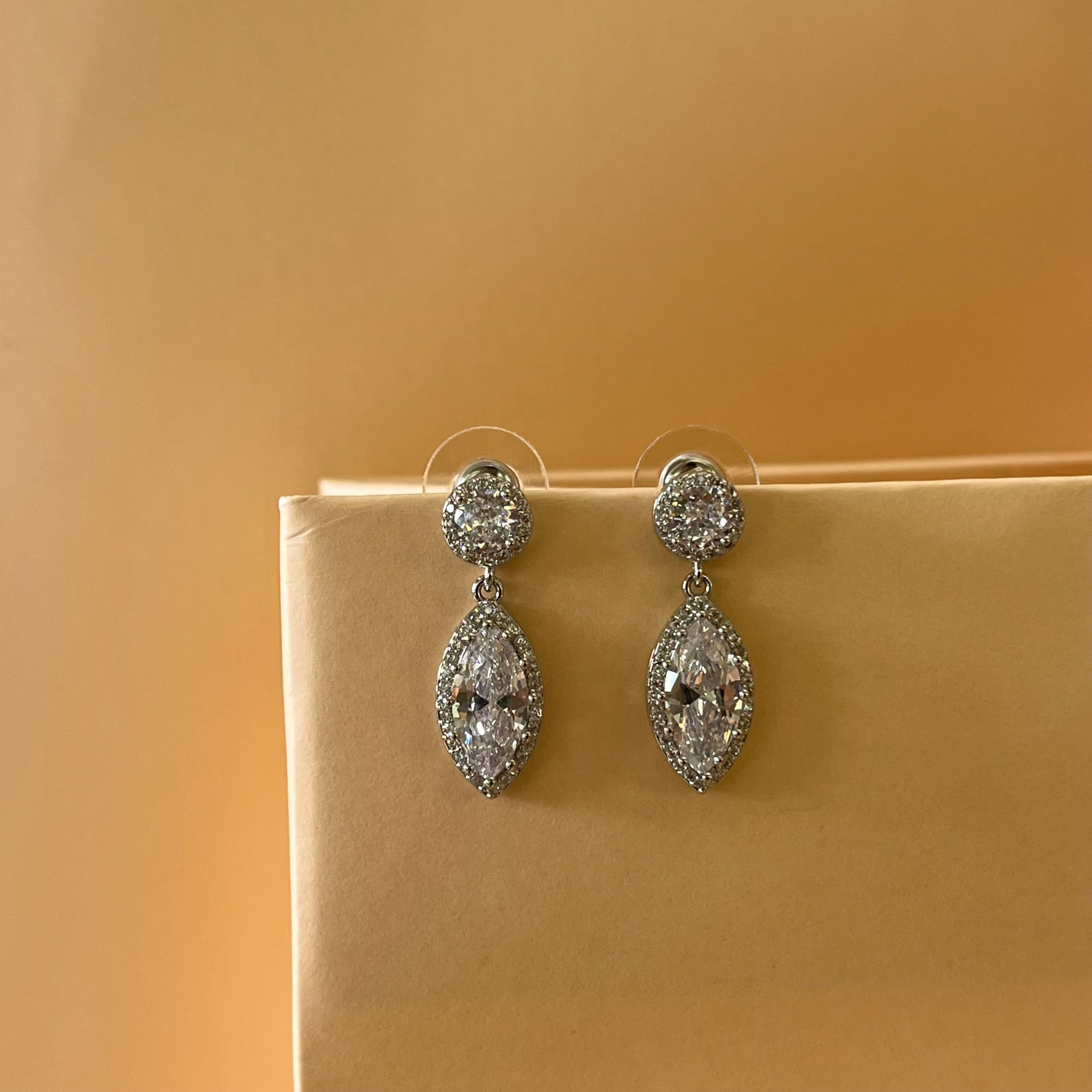 Marquise zircone earrings