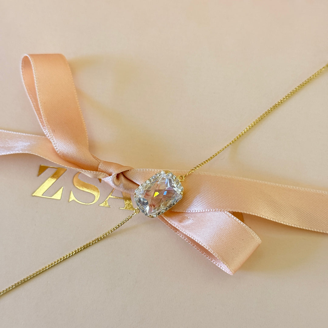 Zircone rectangular in the middle gold plated bracelet