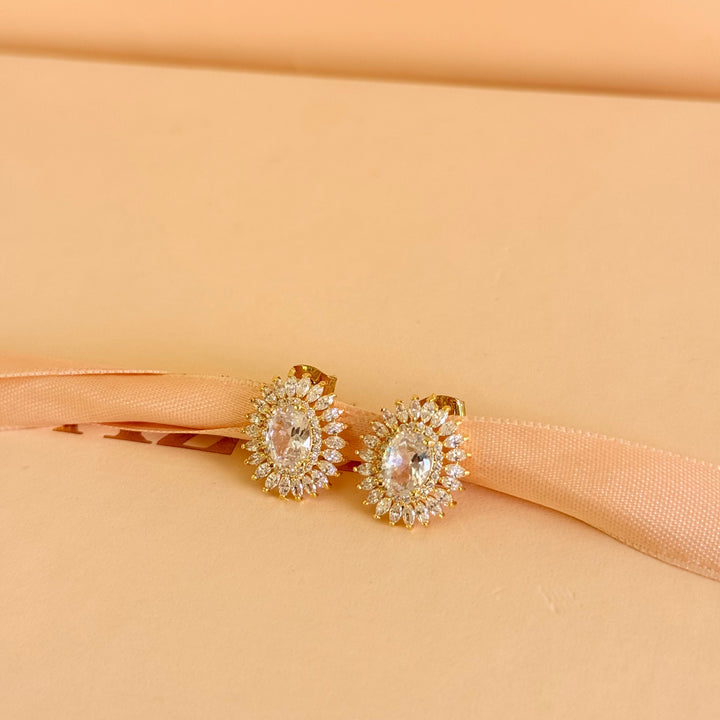 Oval marquise zircone gold plated studs