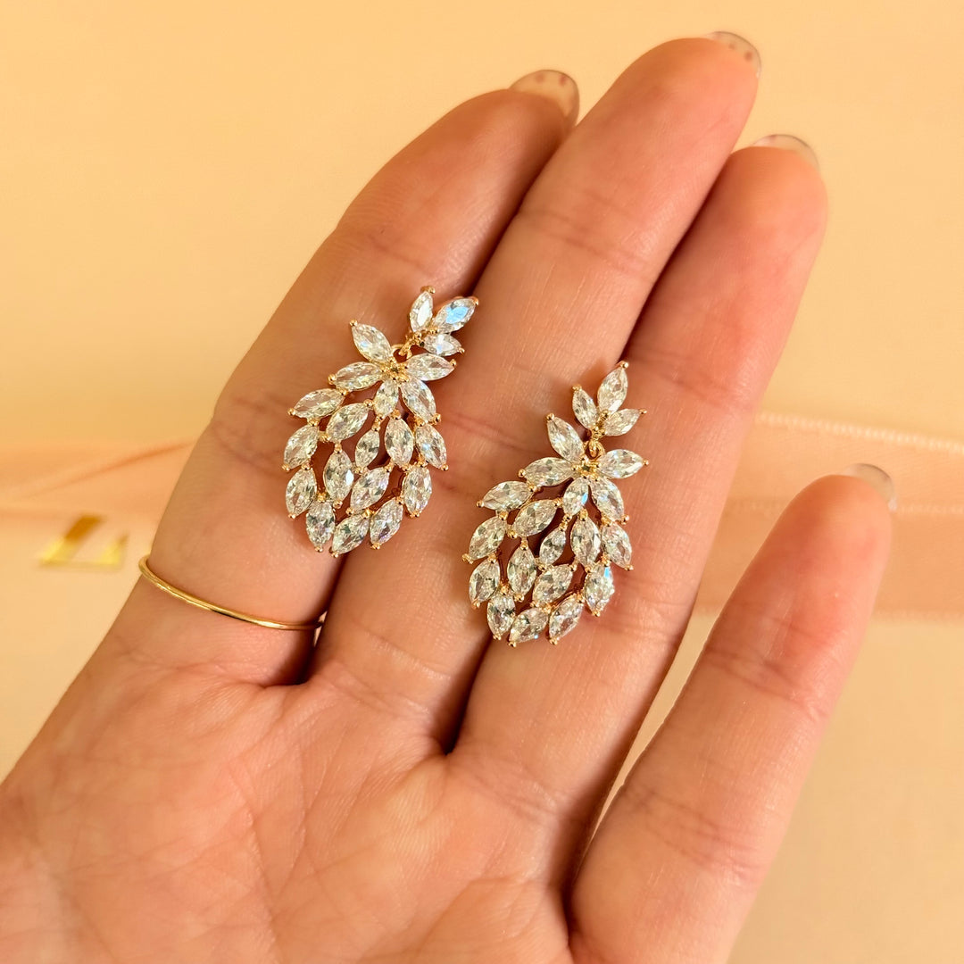 Dangling marquise zircone gold plated earrings