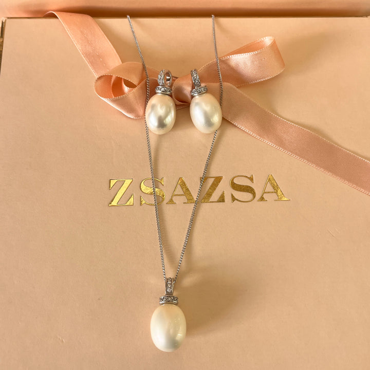 Zircone and white oval pearls white gold plated set