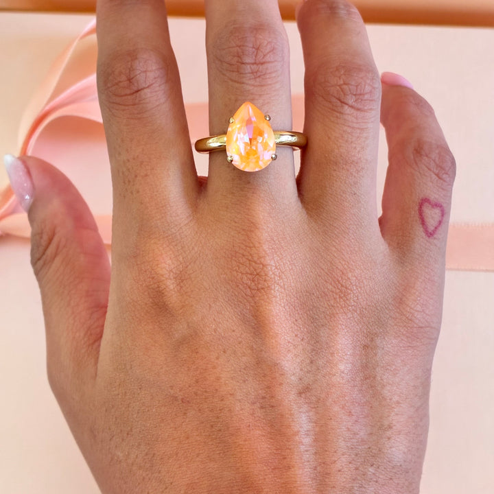 Teardrop peach Swarovski crystals ring