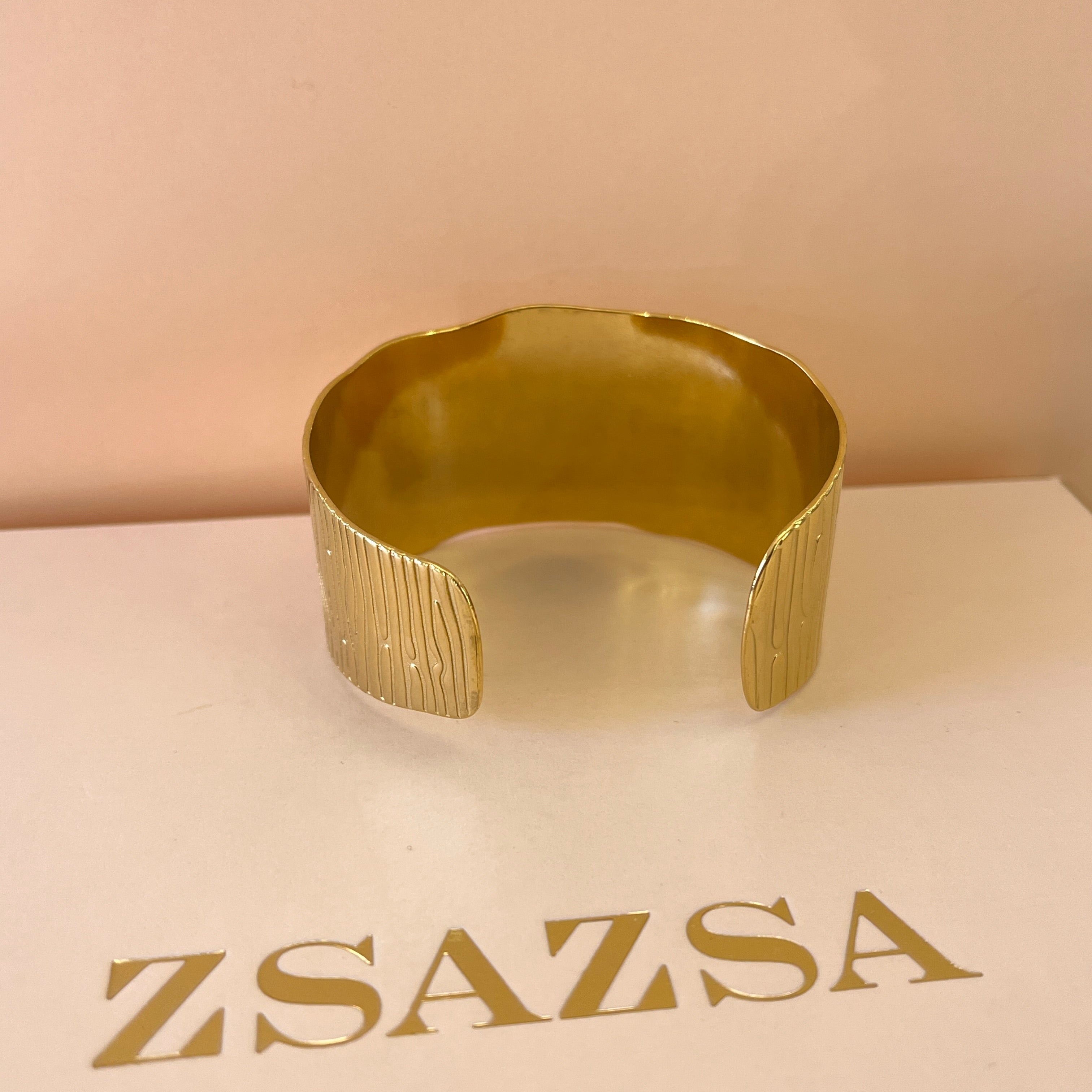 Gold bangle