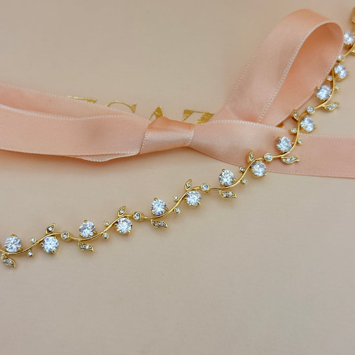 Zircone leaf style gold plated bracelet
