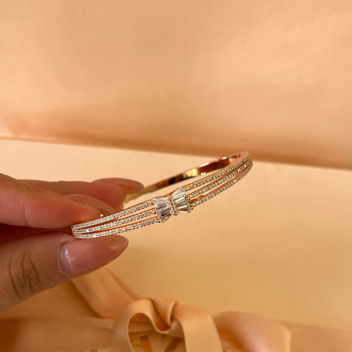 Baguette zircone rose gold plated bangle