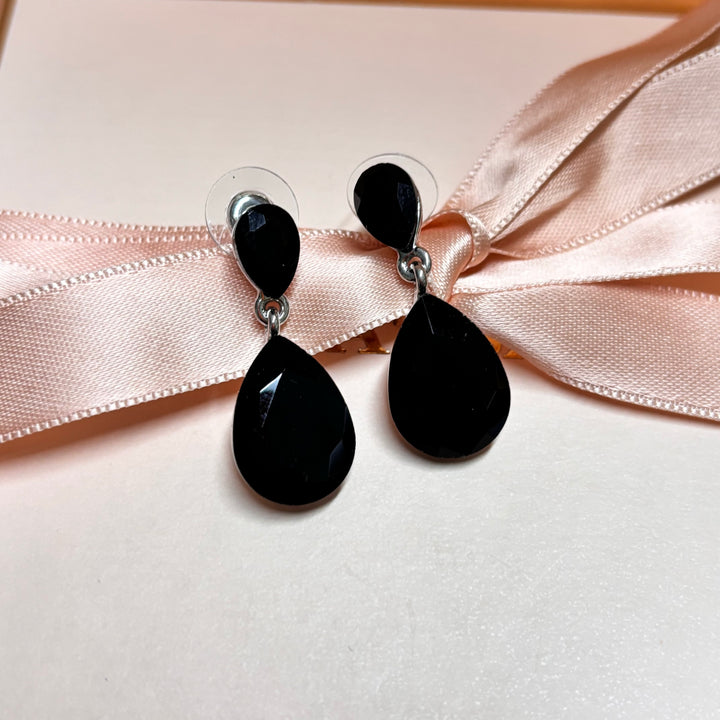 Double teardrop black silver earrings