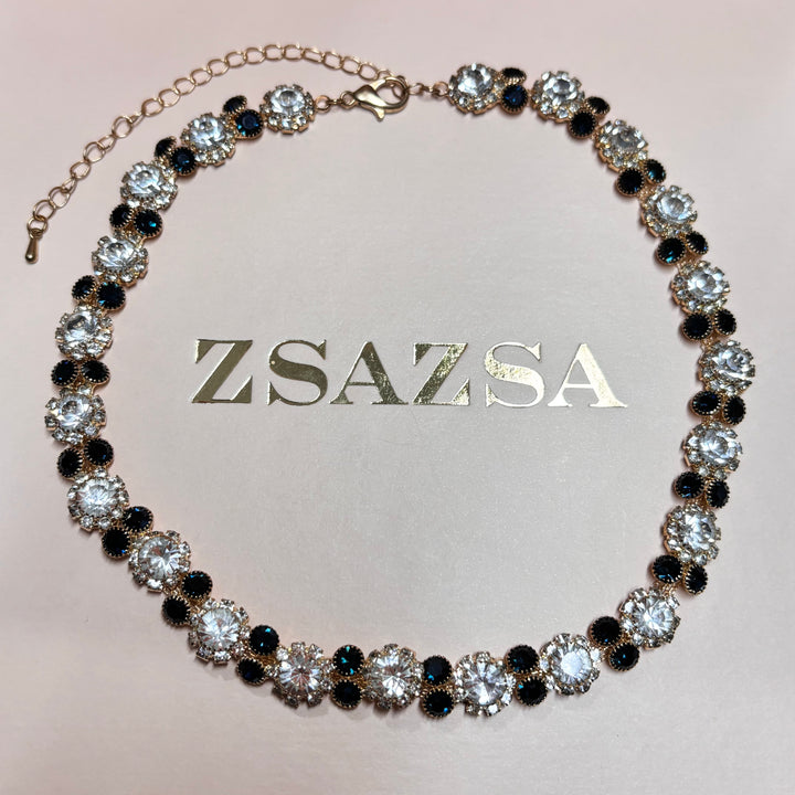 Elegant navy blue necklace