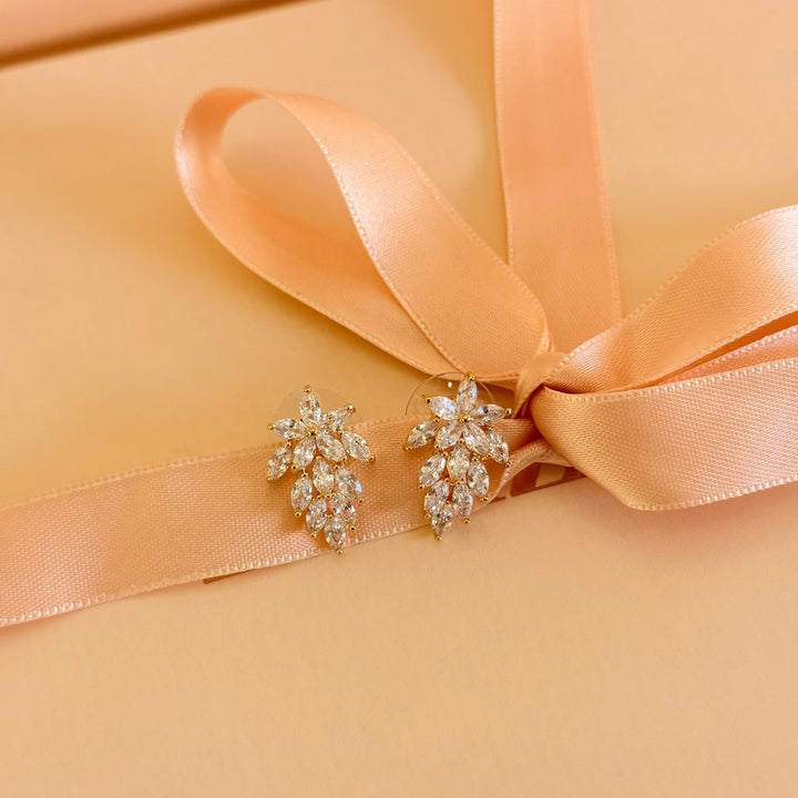 Marquise flower zircone gold plated earrings