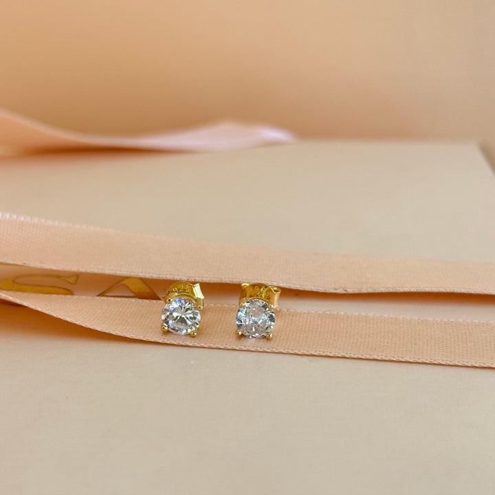 Small solitaire zircone gold plated earrings