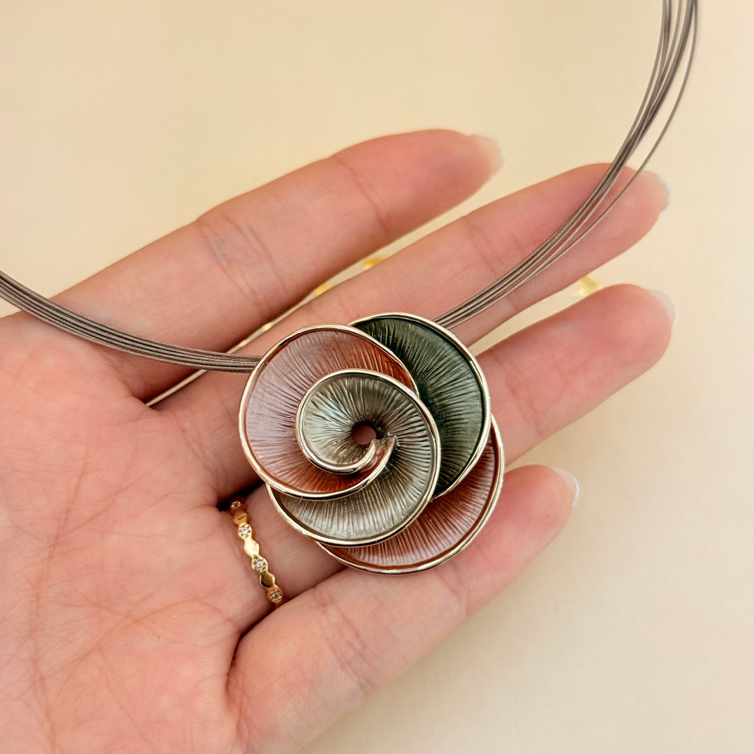 Rosette brown enamel rose gold plated set