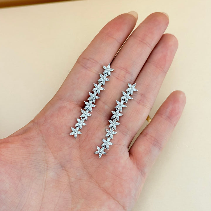 Dainty flower zircone silver earrings and bracelet