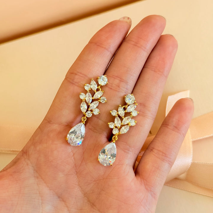 Marquise and teardrop zircone gold plated earrings