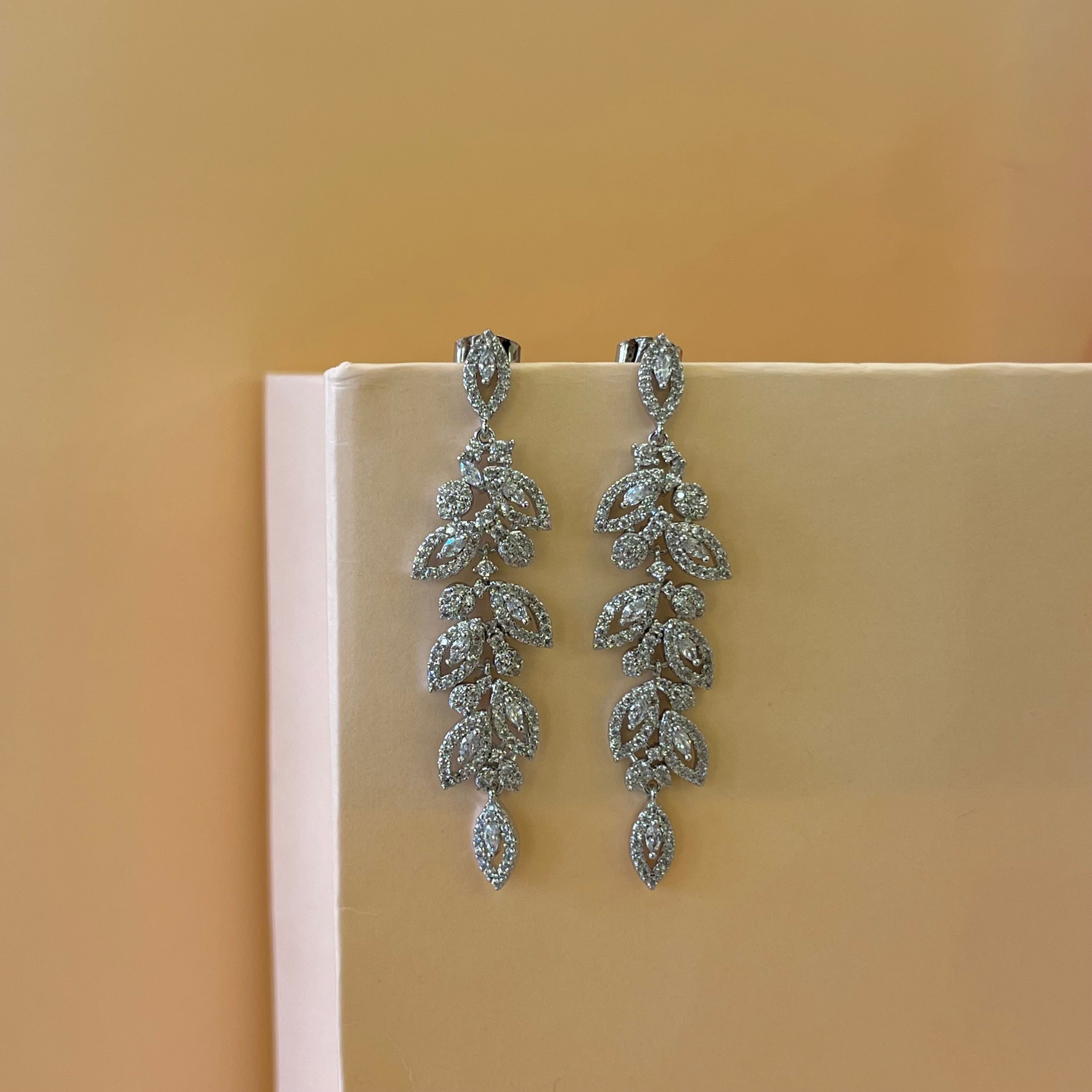 Silver zircone marquise earrings