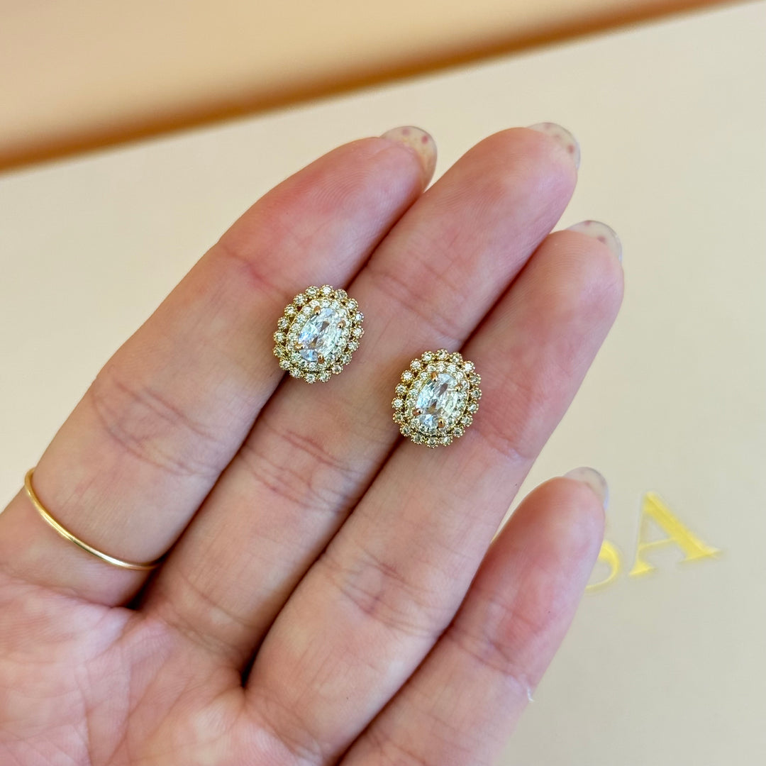 Oval zircone gold plated studs