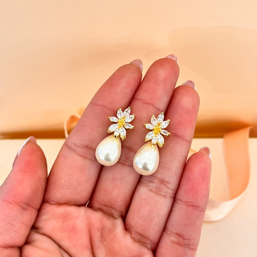 Marquise zircone and cream pearl gold plated earrings