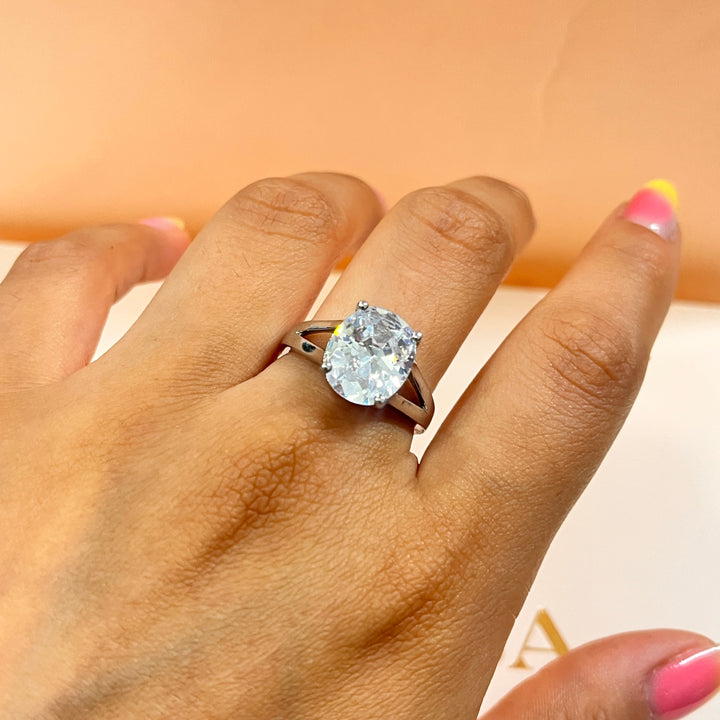 Zircone oval white gold plated ring