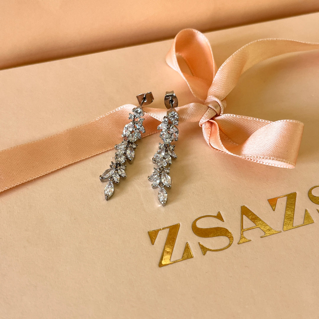 Marquise zircone and white pearls white gold plated set