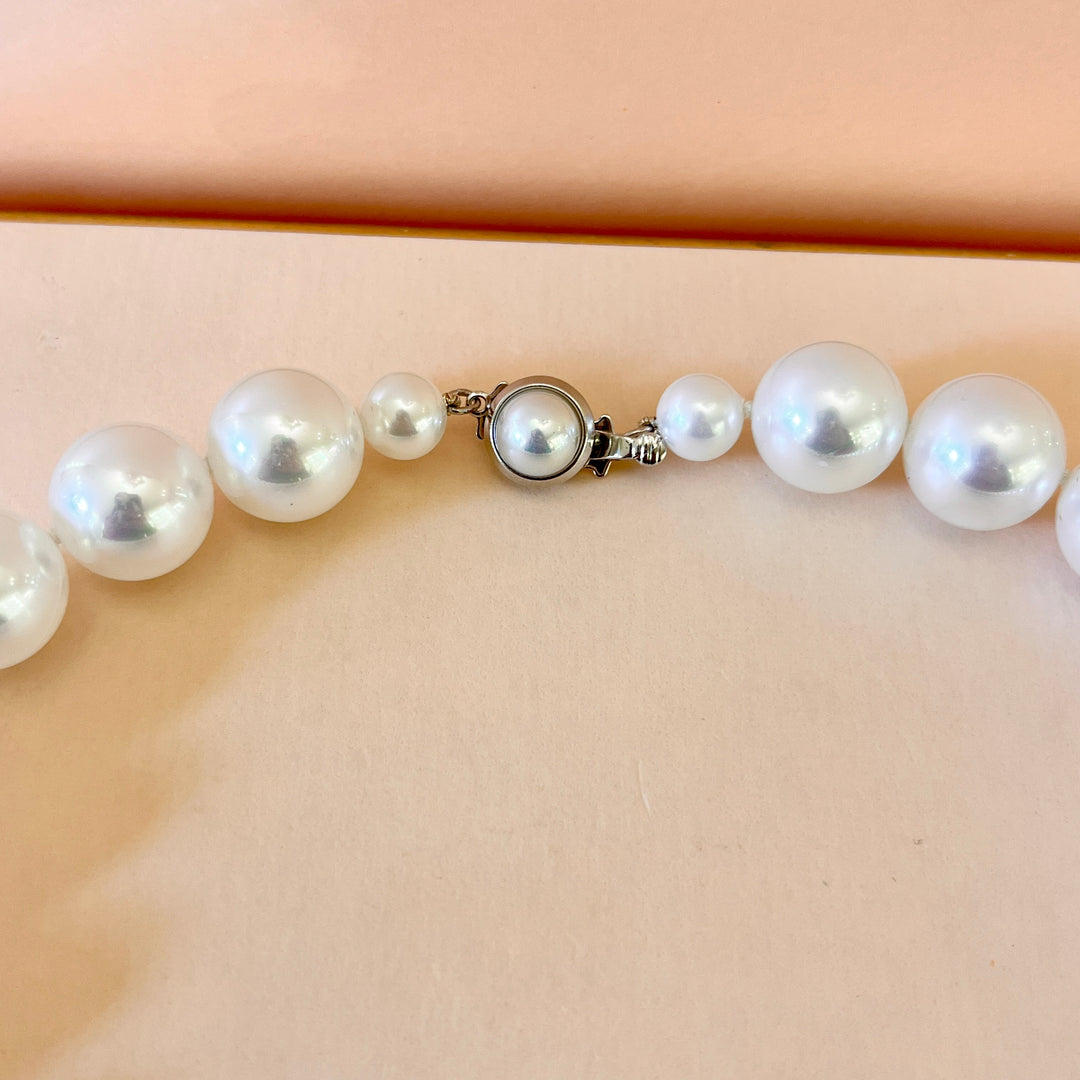 White Mallorca pearls white gold plated set