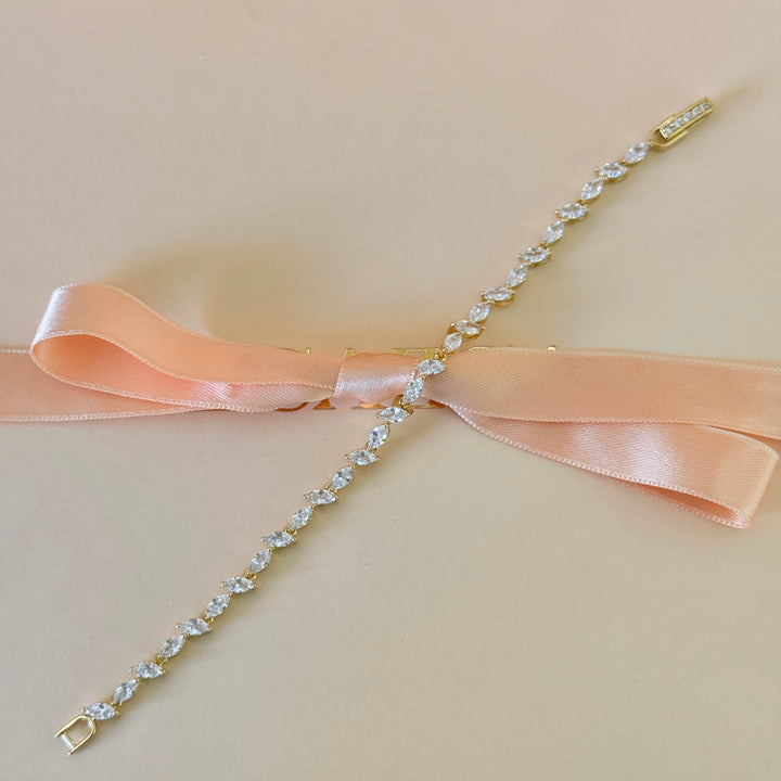 Zircone dainty marquise gold plated bracelet