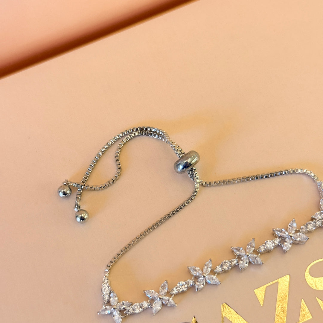 Flower and marquise zircone silver bracelet