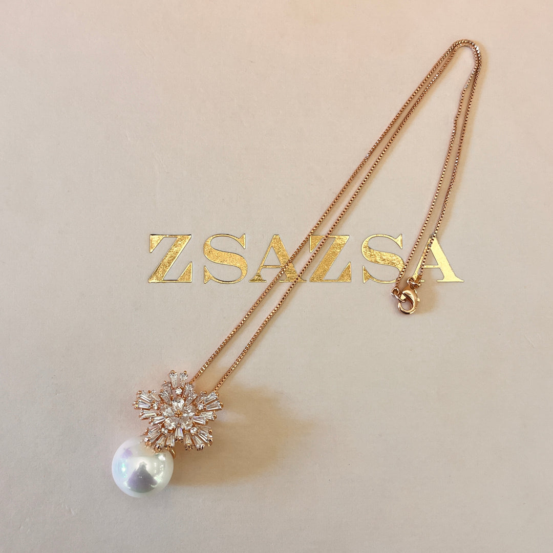 zircone and white pearl rose gold plated pendant