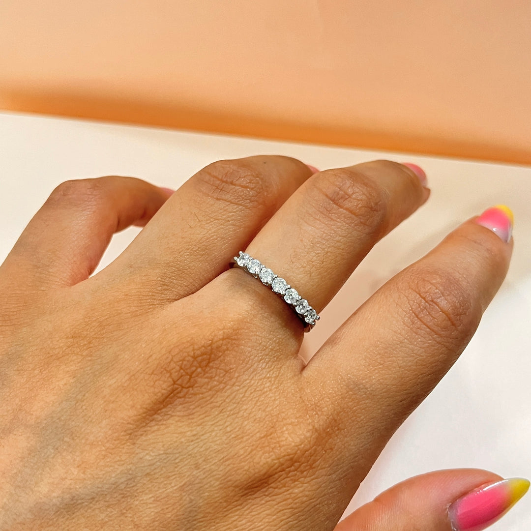 Zircone sterling silver band ring