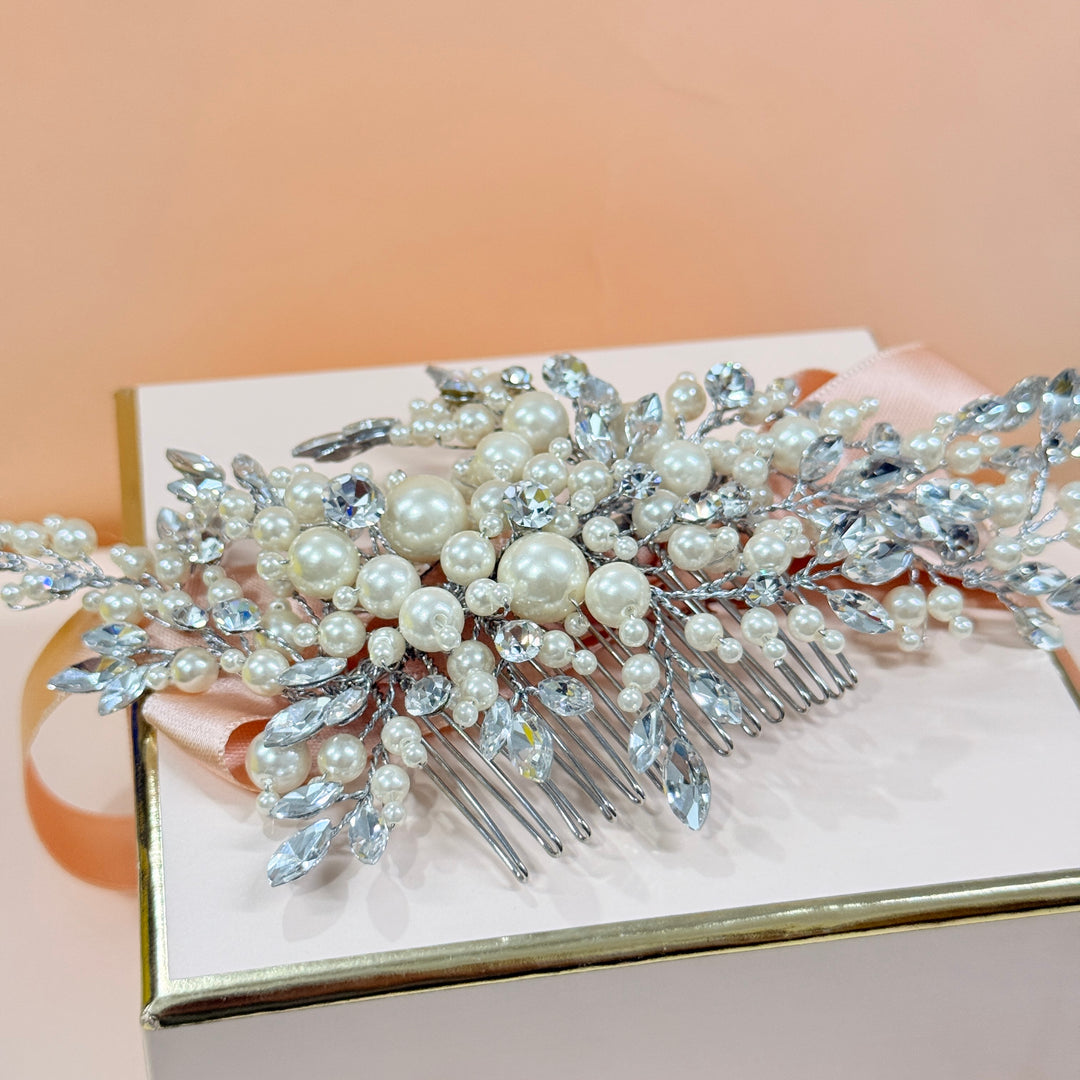 Rhinestone marquise & cream pearls silver comb