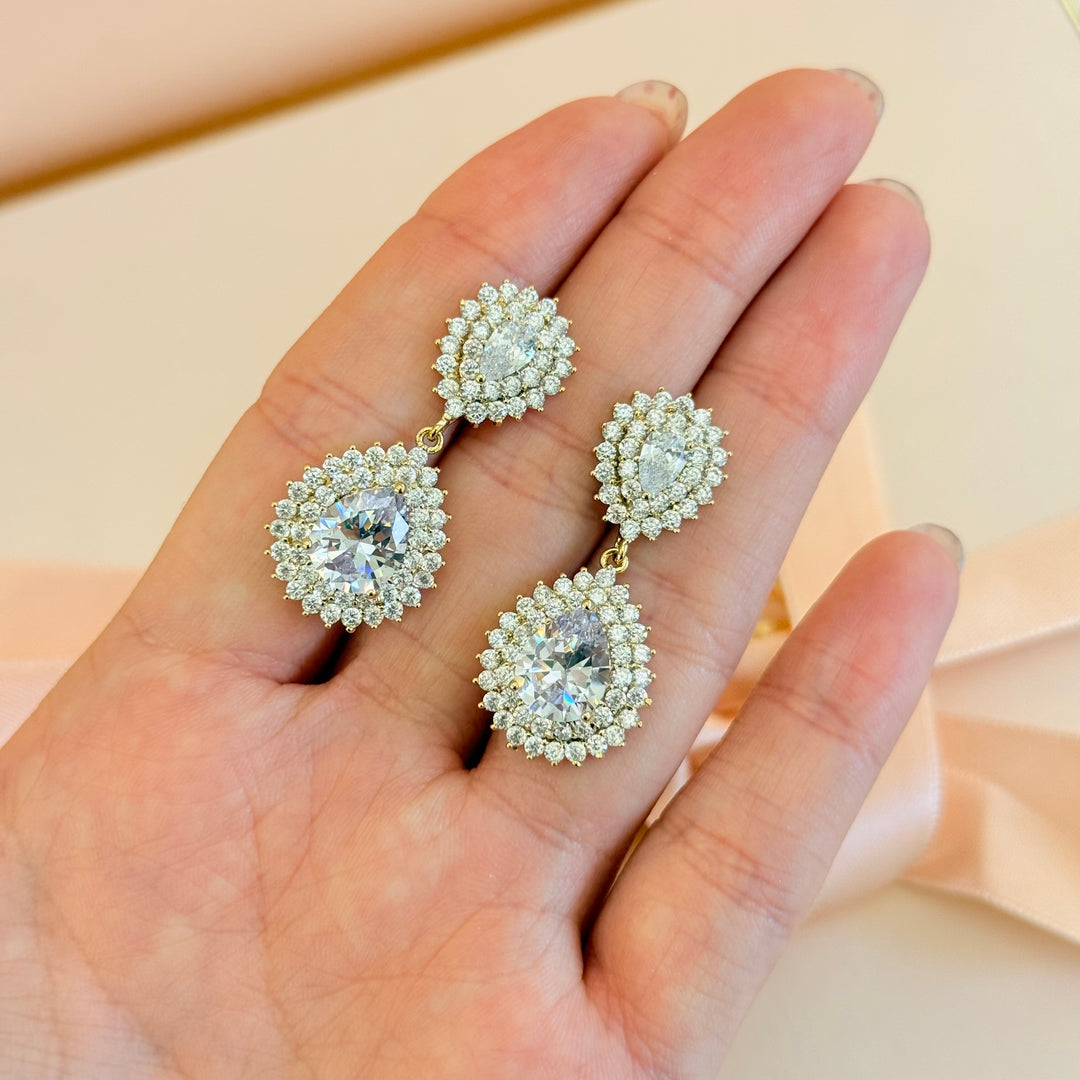 Double teardrop zircone gold plated earrings
